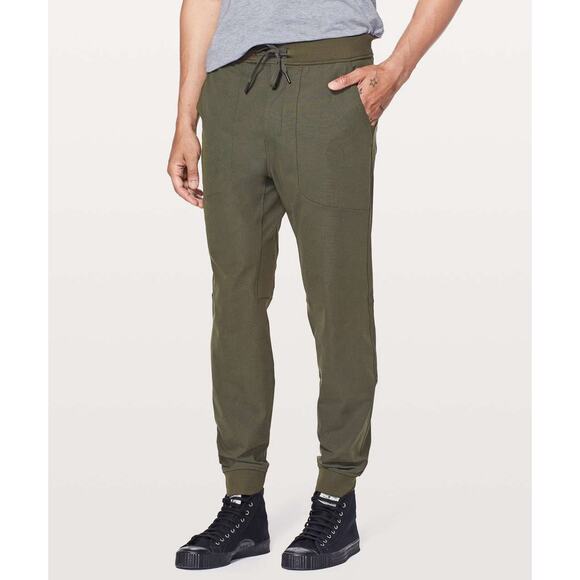 Lululemon ABC Jogger Pants Shorter Olive Green Travel Commuter 28" Mens Size XS - Picture 1 of 9